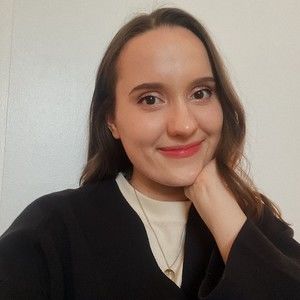 Meet your Posher, Elizabeth